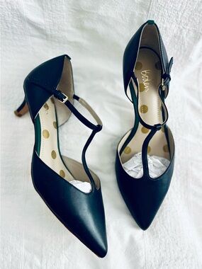 Boden Claudia Leather T Strap Pointed Toe Kitten Heels • Navy